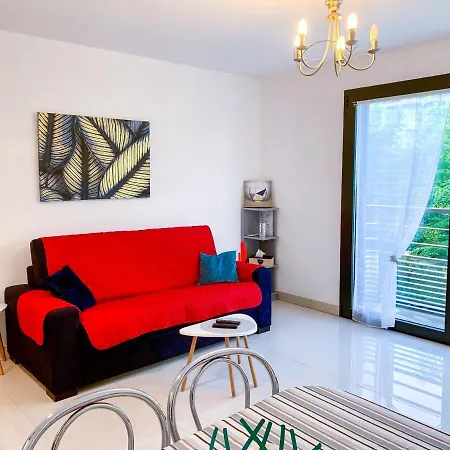 Grand Studio Les Pins A 2 Pas Des Plages De Sable Appartement Juan-les-Pins