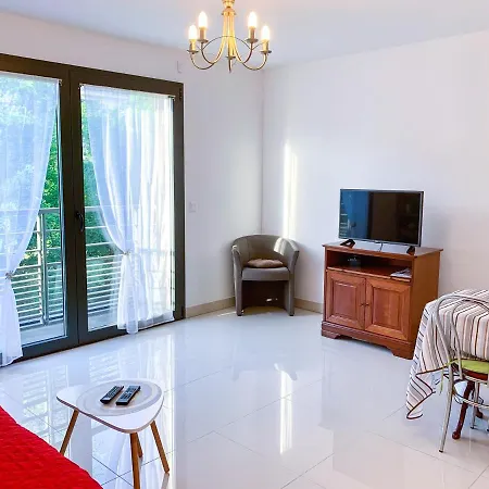 Grand Studio Les Pins A 2 Pas Des Plages De Sable * Juan-les-Pins
