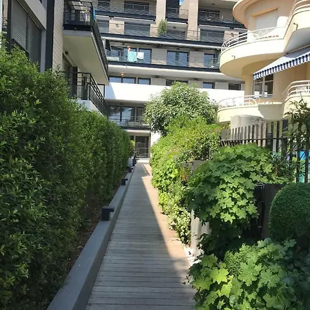 Grand Studio Les Pins A 2 Pas Des Plages De Sable Juan-les-Pins